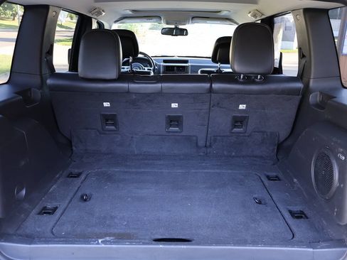 Used 2011 Jeep Liberty Limited AWD/4WD image 16