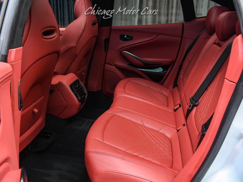 Used 2022 Aston Martin DBX AWD/4WD image 26