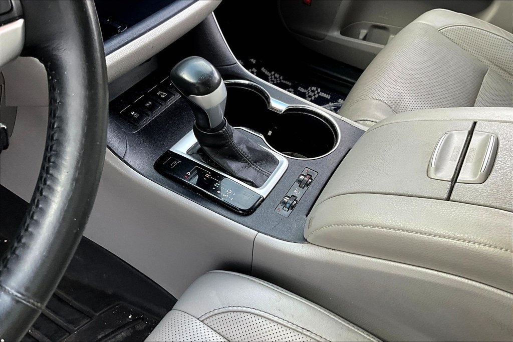 Used 2015 Toyota Highlander Limited AWD/4WD image 15