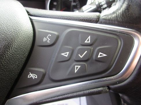 Used 2019 Chevrolet Equinox LT AWD/4WD image 20