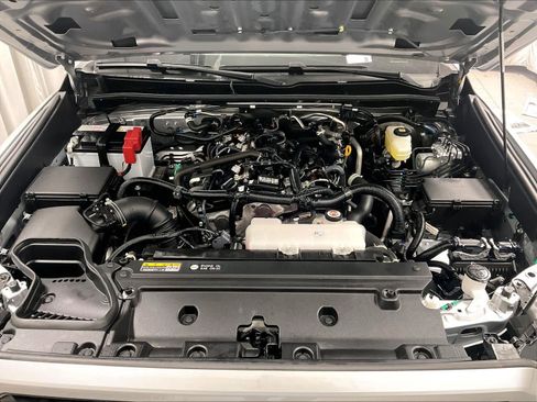 Used 2025 Toyota 4Runner SR5 image 30