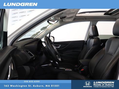 Used 2019 Subaru Forester Touring image 12