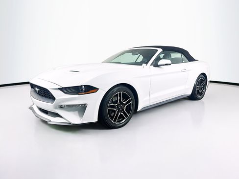 Used 2020 Ford Mustang Premium RWD image 3