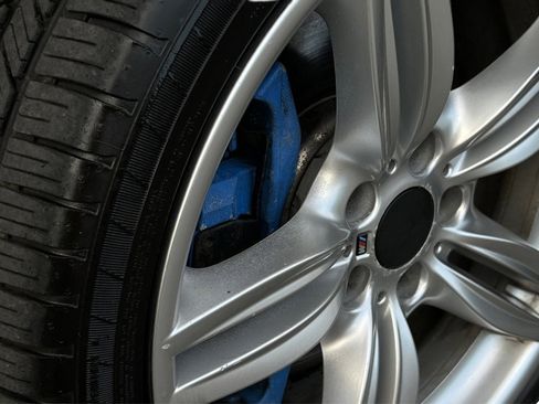 Used 2012 BMW 550i xDrive Sedan AWD/4WD image 47