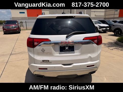 Used 2019 GMC Acadia Denali w/ Technology Package FWD image 3