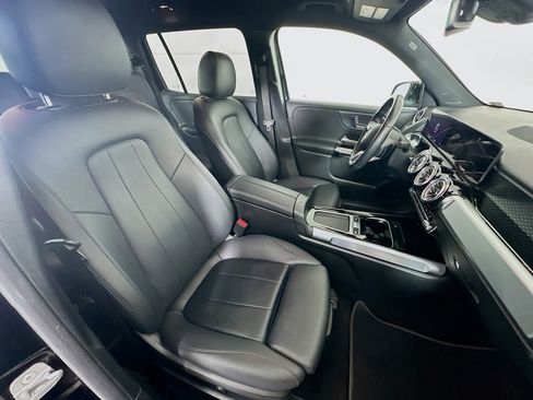 Used 2024 Mercedes-Benz EQB 250+ image 30