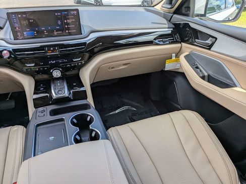 Used 2026 Acura MDX FWD w/ Technology Package image 19