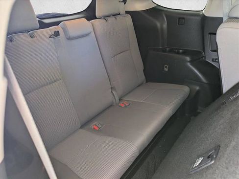 Used 2021 Toyota Highlander LE AWD/4WD image 20