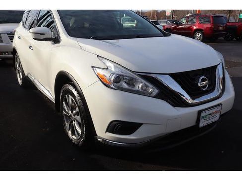 Used 2017 Nissan Murano S w/ Navigation Package image 4