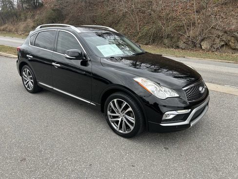 Used 2017 INFINITI QX50 AWD w/ Premium Plus Package image 8