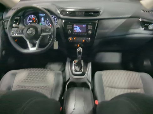 Used 2017 Nissan Rogue S AWD/4WD image 18