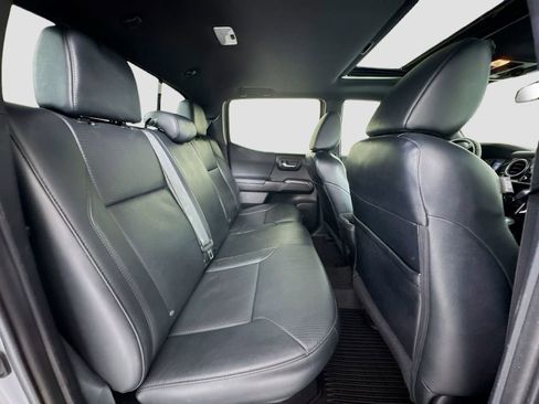 Used 2021 Toyota Tacoma TRD Off-Road w/ TRD Premium Off Road Package image 26