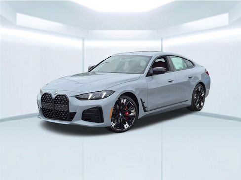 New 2026 BMW 430i w/ M Sport Package RWD image 1