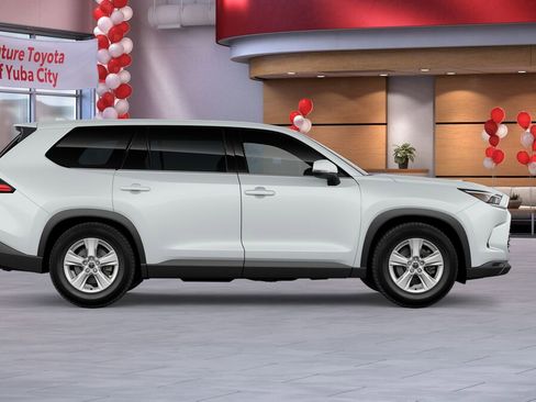 New 2026 Toyota Grand Highlander LE image 15
