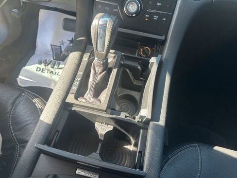 Used 2015 Ford Taurus SEL w/ Equipment Group 201A image 21