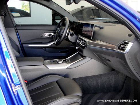 Used 2023 BMW 330i Sedan w/ M Sport Package RWD image 38