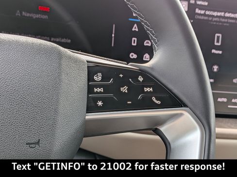 Certified 2025 Audi Q5 Premium Plus image 30