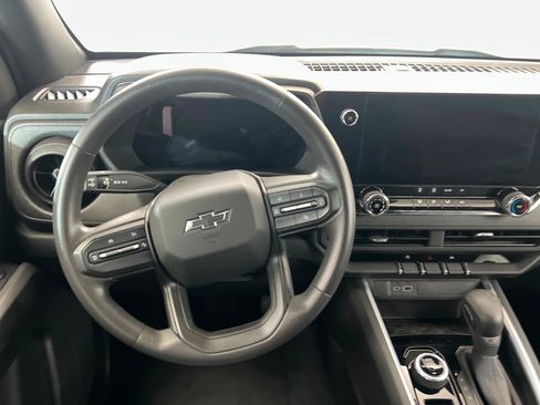 Used 2023 Chevrolet Colorado Trail Boss w/ Technology Package AWD/4WD image 13