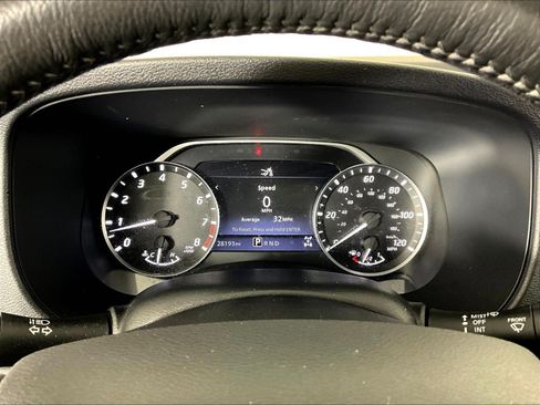 Certified 2024 Nissan Frontier SV w/ SV Convenience Package AWD/4WD image 14
