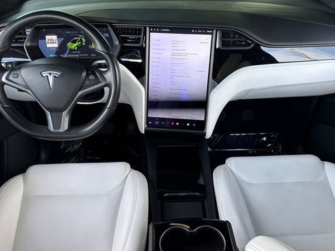 Used 2020 Tesla Model X Long Range image 12