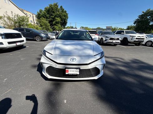 Used 2026 Toyota Camry LE FWD image 4