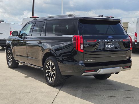 Used 2025 Ford Expedition Max Platinum image 6