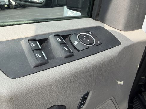 Used 2017 Ford F550 4x4 SuperCab Super Duty image 14