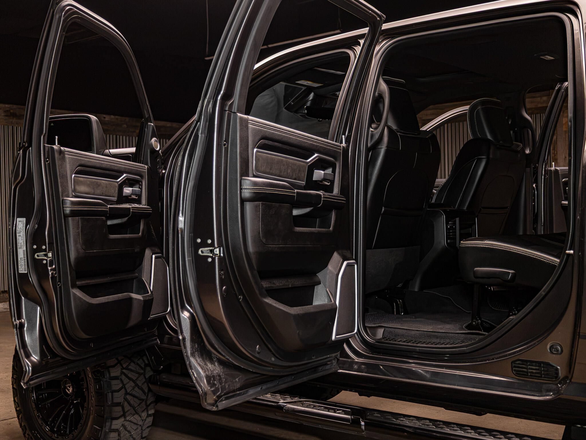 Used 2024 RAM 2500 Laramie w/ Night Edition AWD/4WD image 29