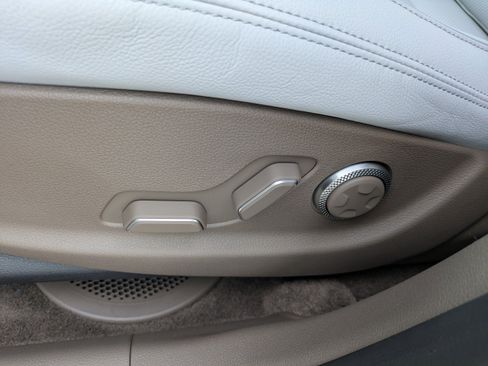 New 2026 Genesis GV70 2.5T Advanced image 18