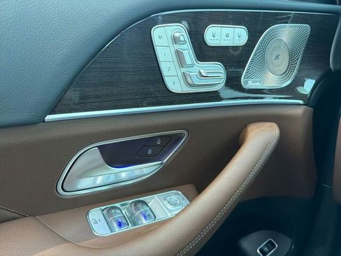 Certified 2025 Mercedes-Benz GLS 450 4MATIC image 13