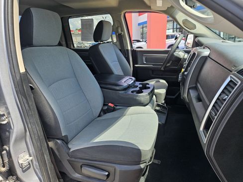 Used 2021 RAM 1500 Classic SLT AWD/4WD image 20