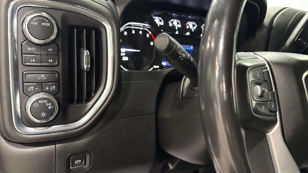 Used 2022 GMC Sierra 1500 SLE w/ X31 Off-Road Package AWD/4WD image 34