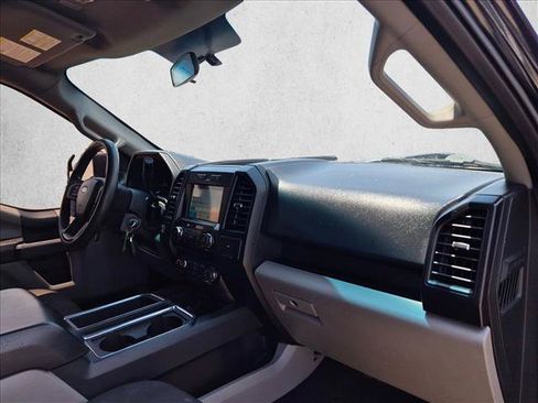 Used 2018 Ford F150 XL w/ Equipment Group 101A Mid AWD/4WD image 17