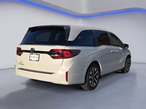 New 2026 Honda Odyssey EX-L image 5