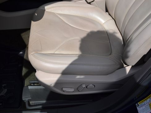 Used 2017 Lincoln MKX Reserve w/ Lincoln MKX Climate Package image 30