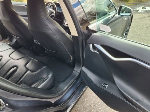 Used 2015 Tesla Model S 85D image 13