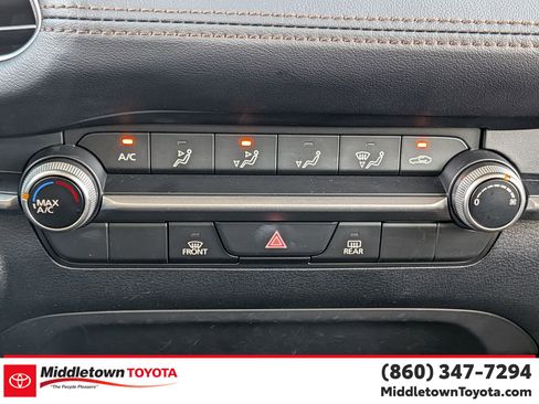 Used 2024 MAZDA MAZDA3 s FWD image 23