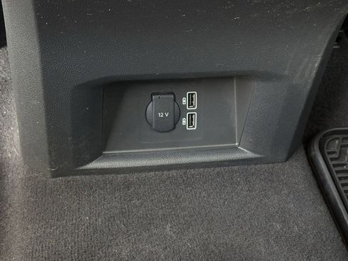 Used 2021 Volkswagen Atlas SE FWD image 23