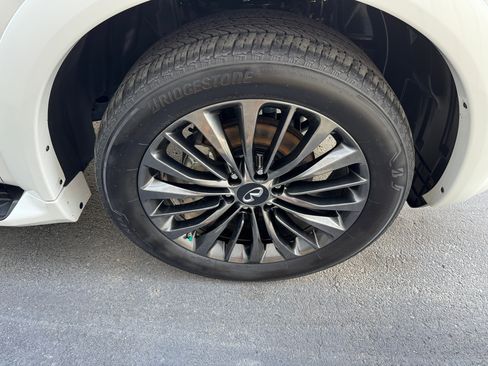 Used 2021 INFINITI QX80 Premium Select w/ All-Season Package image 43