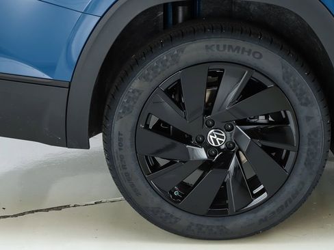 New 2026 Volkswagen Atlas SE image 52