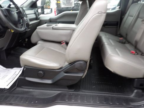Used 2017 Ford F250 XL RWD image 10