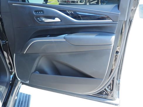 Used 2023 Cadillac Escalade V AWD/4WD image 27