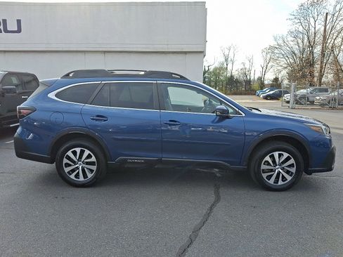 Used 2021 Subaru Outback Premium image 7