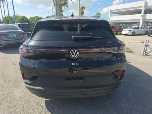 Used 2023 Volkswagen ID.4 Pro RWD image 11