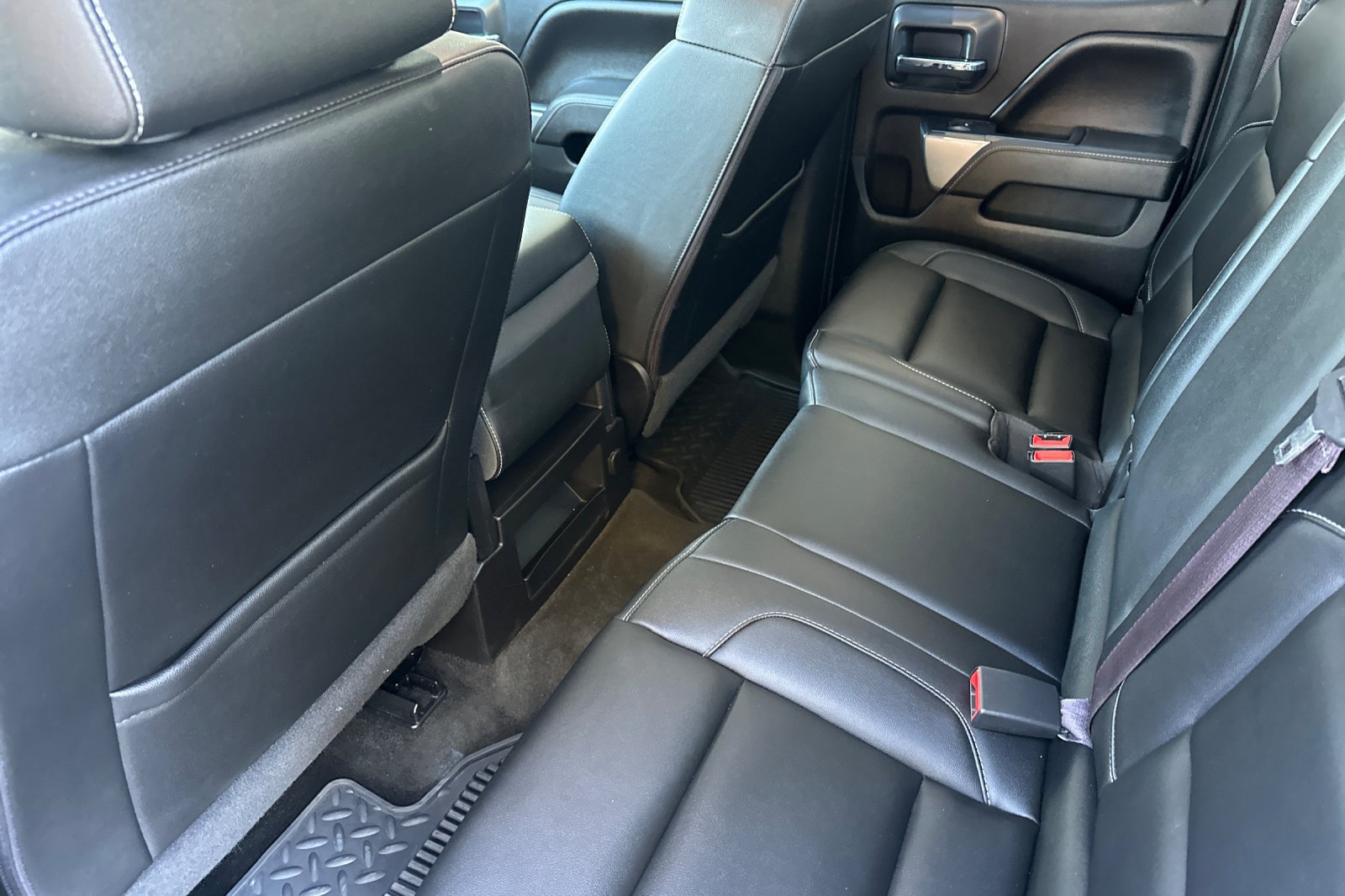 Used 2017 Chevrolet Silverado 1500 LT w/ All Star Edition AWD/4WD image 12