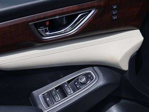 Certified 2022 Subaru Ascent Touring AWD/4WD image 18