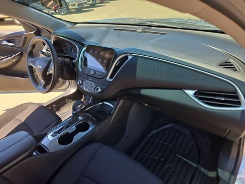 Used 2024 Chevrolet Malibu LT FWD image 26