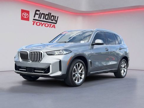 Used 2024 BMW X5 xDrive40i w/ Parking Assistance Package AWD/4WD image 1