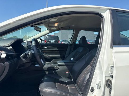 Used 2022 Nissan Altima 2.5 SR FWD image 15
