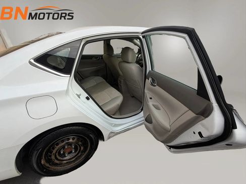 Used 2014 Nissan Sentra SV FWD image 11